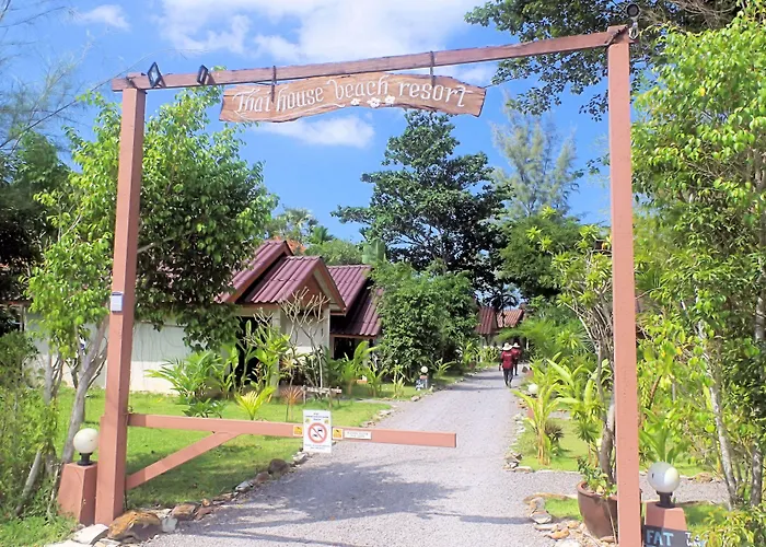 Thai House Beach Resort